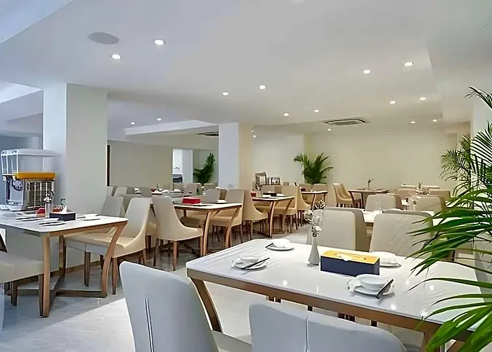 Hotel Sapphire Silom 5*