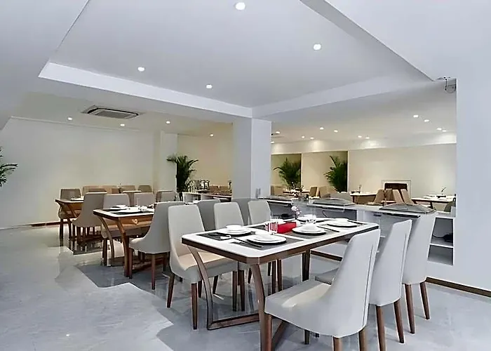 Sapphire Silom