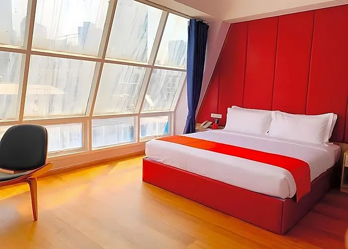 Sapphire Silom
